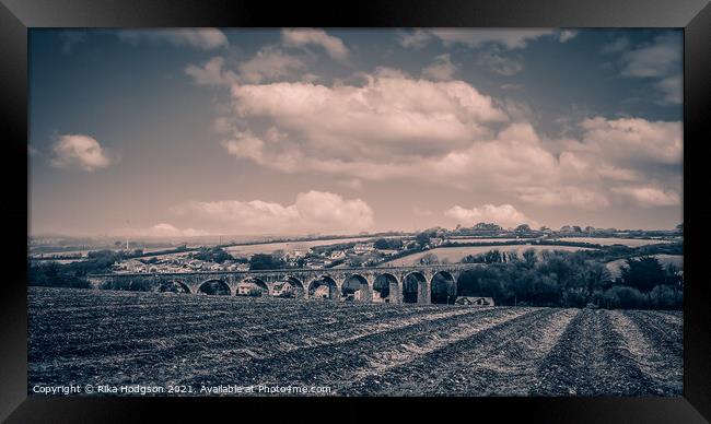 Angarrack Viaduct landscape, Hayle, Cornwall  Framed Print by Rika Hodgson