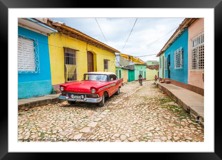 Classic Car in Trinidad, Cuba Framed Mounted Print by detlef klahm
