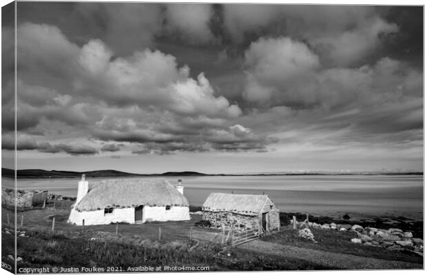 Croft house, North Uist, Outer Hebrides Canvas Print by Justin Foulkes