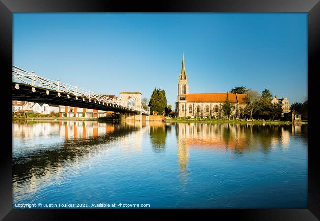 The river Thames at Marlow, Buckinghamshire Framed Print by Justin Foulkes
