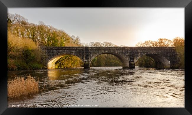 Threave Bridge over the River Dee near Castle Douglas, on a sunny winters day Framed Print by SnapT Photography