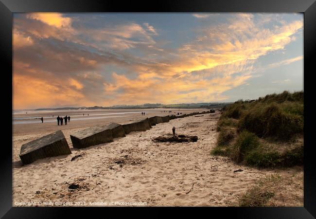 Alnmouth Northumberland at sunsetting  Framed Print by Holly Burgess