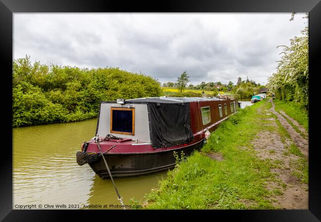 Narrow boat on the Grand Union Canal Framed Print by Clive Wells