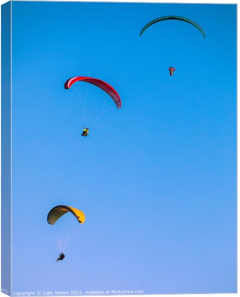 Paragliding in the Peak District Canvas Print by Colin Keown