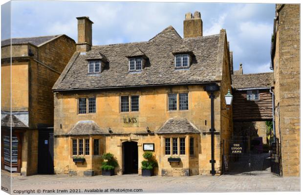 Luke Thomas at The Lygon Arms on Broadway Canvas Print by Frank Irwin