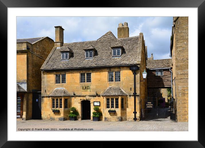 Luke Thomas at The Lygon Arms on Broadway Framed Mounted Print by Frank Irwin