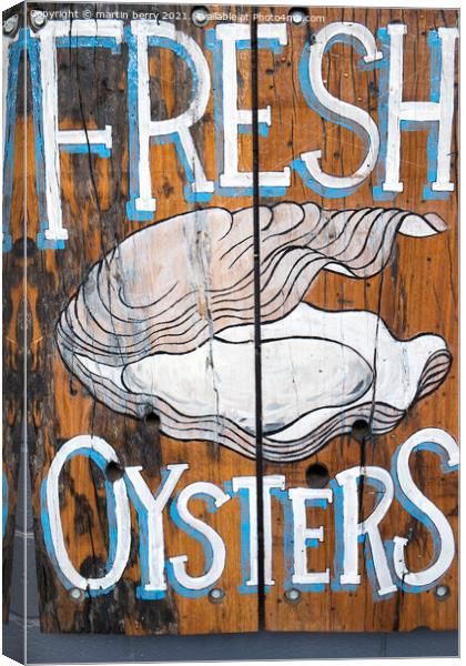 Fresh Oysters Board Canvas Print by martin berry