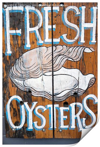 Fresh Oysters Board Print by martin berry