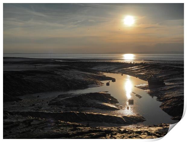 Sunset over water at Clevedon harbour, Somerset Print by mark humpage