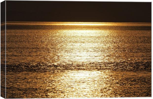 Golden Sunset over water at Clevedon Somerset. Canvas Print by mark humpage