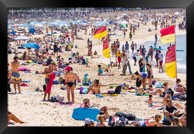 Crowded Manly Beach Sydney Framed Print by martin berry