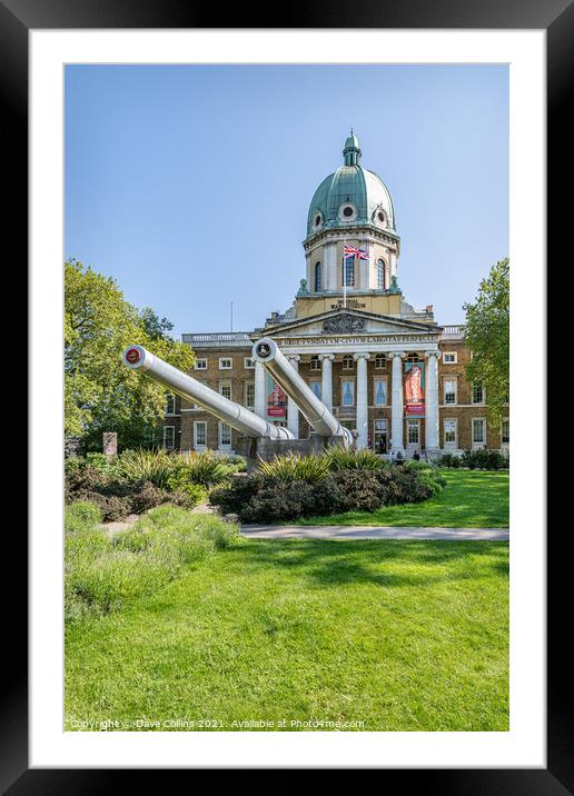  Entrance Guns outside the imperial War Museum in South Kensington, London Framed Mounted Print by Dave Collins