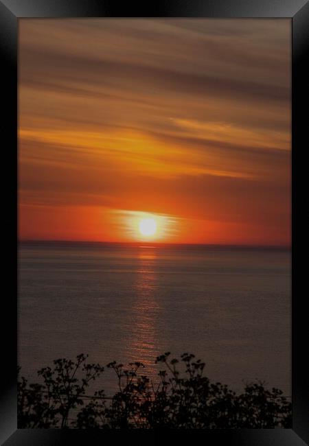 Hunstanton beach sunset  Framed Print by Sam Owen