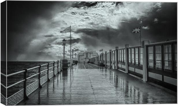 Worthing Between Storms Canvas Print by Clive Eariss
