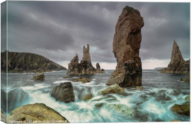 Mangersta sea stacks, Isle of Lewis, Outer Hebrides. Canvas Print by Scotland's Scenery