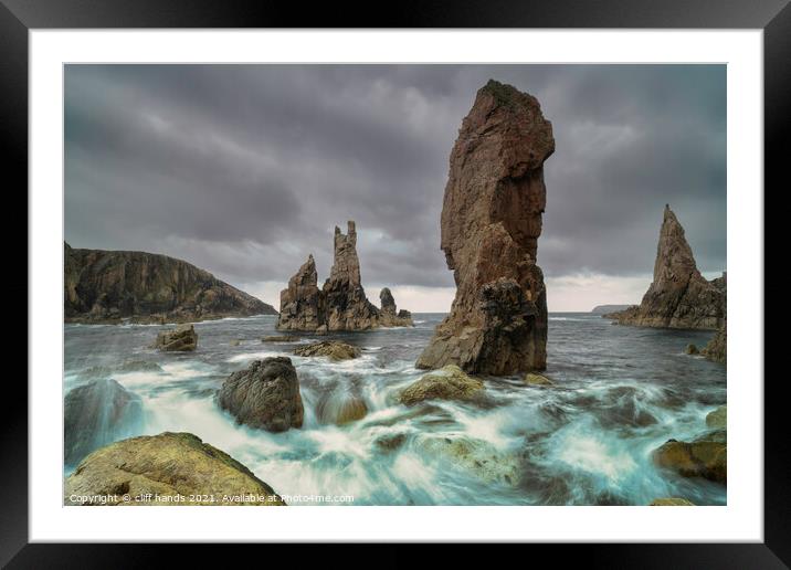 Mangersta sea stacks, Isle of Lewis, Outer Hebrides. Framed Mounted Print by Scotland's Scenery
