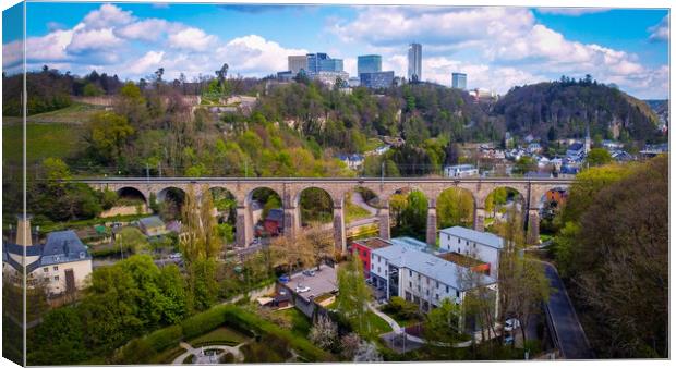 The famous viaduct in the city of Luxemburg from above Canvas Print by Erik Lattwein