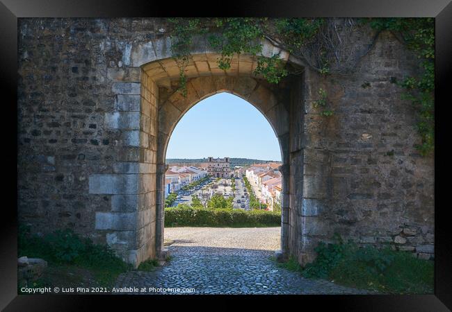 Gate Entrance of Vila Vicosa castle in Alentejo, Portugal Framed Print by Luis Pina