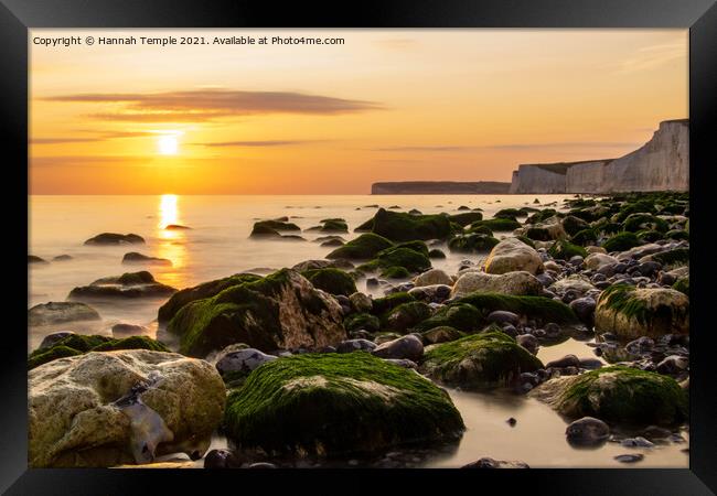 Sunset on the Sussex Coast  Framed Print by Hannah Temple