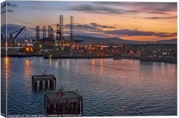Evening Approach to Invergordon Canvas Print by Ian Lewis