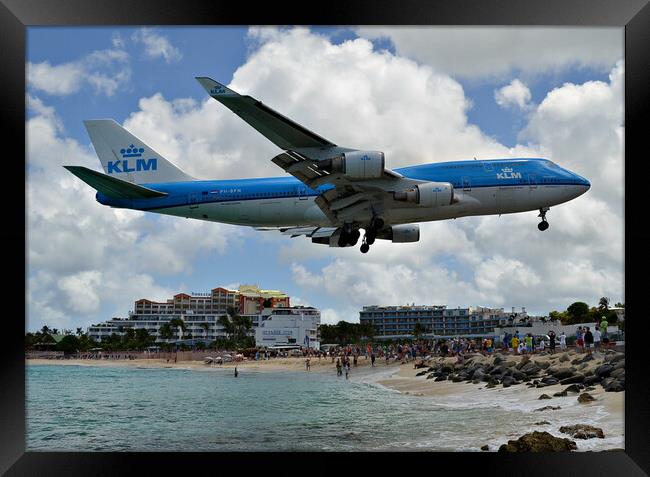 Boeing 747 landing over Maho beach Sint Maarten Framed Print by Allan Durward Photography