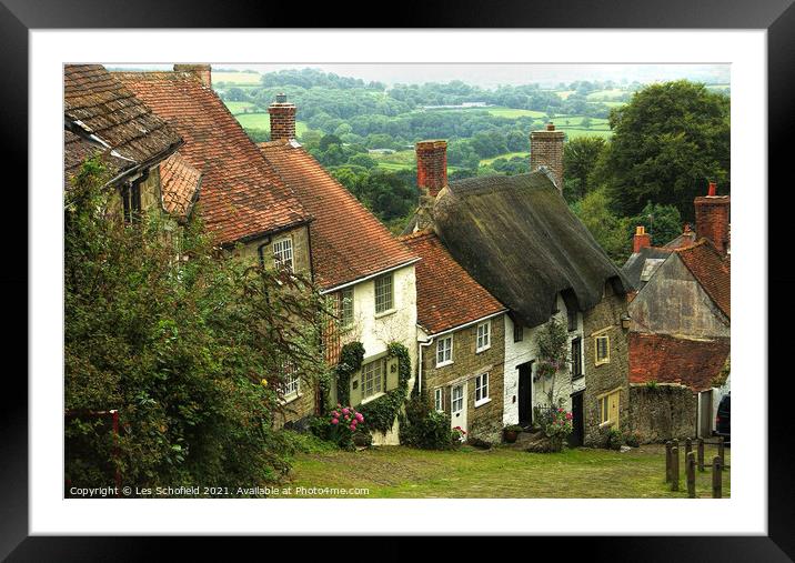 Gold Hill Dorset  Framed Mounted Print by Les Schofield
