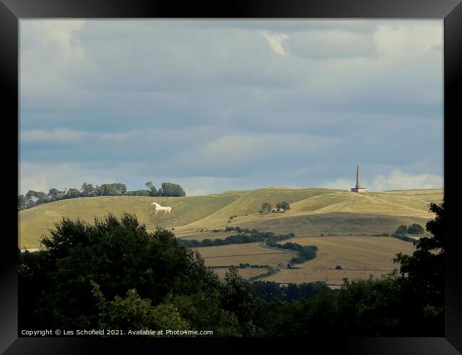White Horse on Roundway Hill Wiltshire  Framed Print by Les Schofield