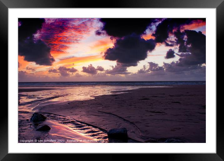 Watergate bay sunset  Framed Mounted Print by Les Schofield
