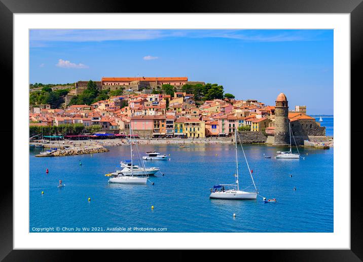 The old town of Collioure, a seaside resort in Southern France Framed Mounted Print by Chun Ju Wu