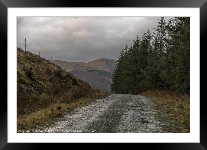 Head Home before The Darkness Framed Mounted Print by Ronnie Reffin