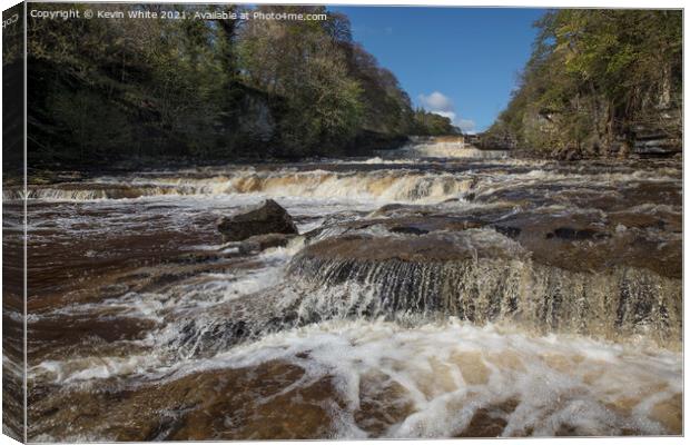 Spectacular Aysgarth Falls Canvas Print by Kevin White