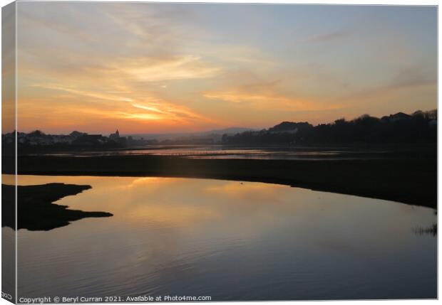 Golden Sunset Reflecting on Hayle Estuary Canvas Print by Beryl Curran