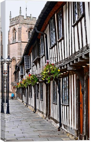 Stratford upon Avon Almshouses Canvas Print by Richard Thomas