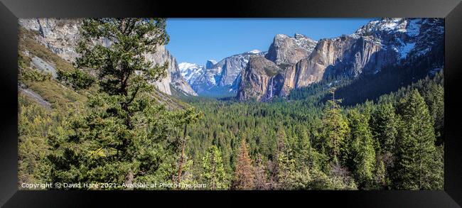 Tunnel View, Yosemite Valley. Framed Print by David Hare