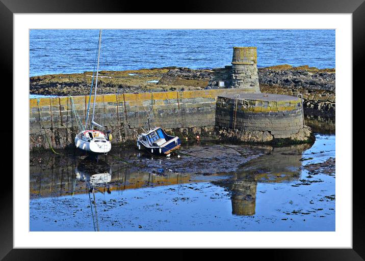 Left high and dry Framed Mounted Print by Allan Durward Photography