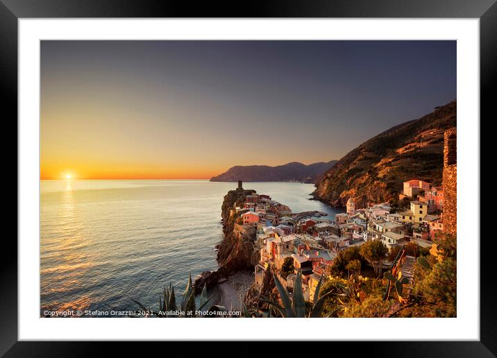 Vernazza and the Sun Framed Mounted Print by Stefano Orazzini