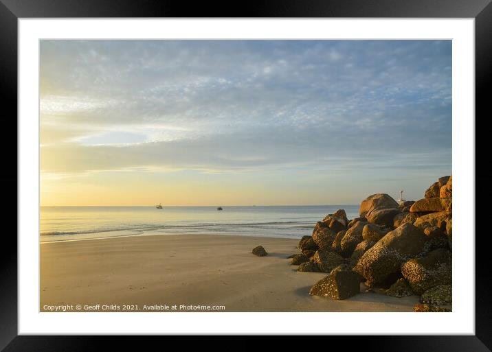  Colourful glowing pastel cirrostratus cloudy tropical beach. Framed Mounted Print by Geoff Childs