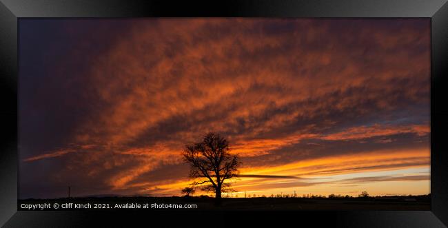 Set the skies alight Framed Print by Cliff Kinch