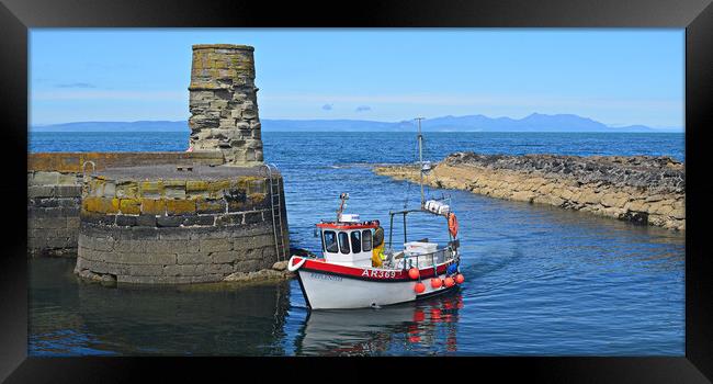 Dunure harbour arrival Framed Print by Allan Durward Photography