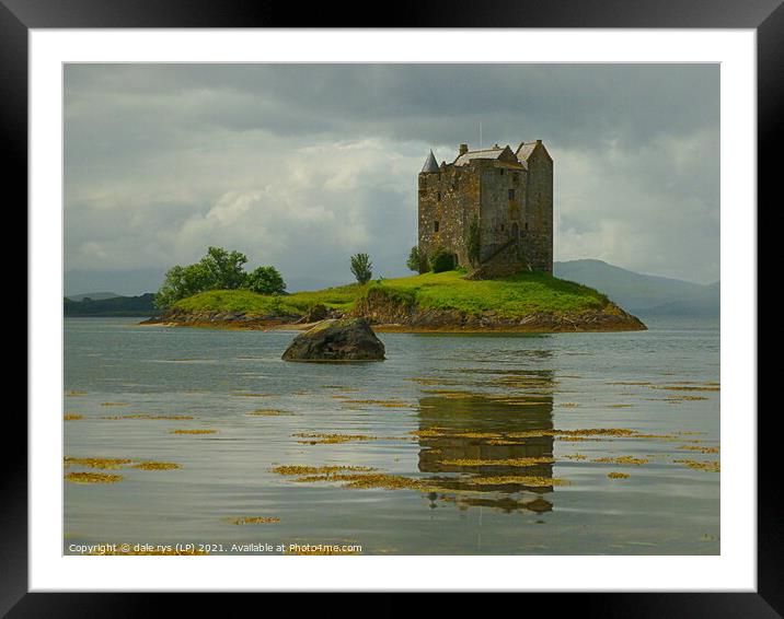 castle stalker argyll and bute  Framed Mounted Print by dale rys (LP)
