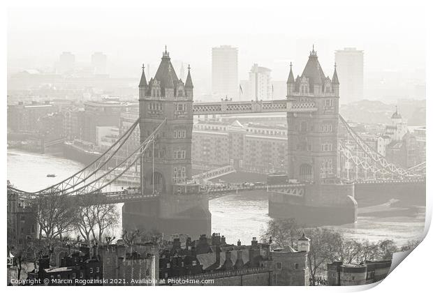 Tower Bridge on a foggy morning in London Print by Marcin Rogozinski