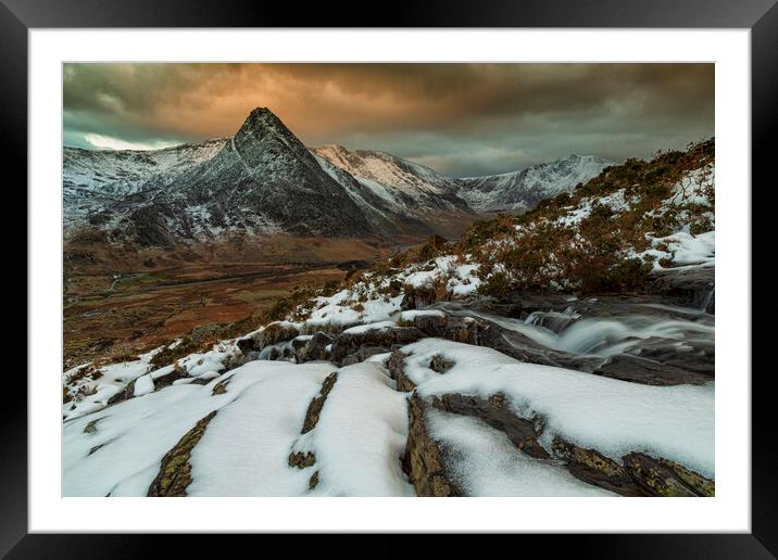Tryfan mid winter Framed Mounted Print by Rory Trappe