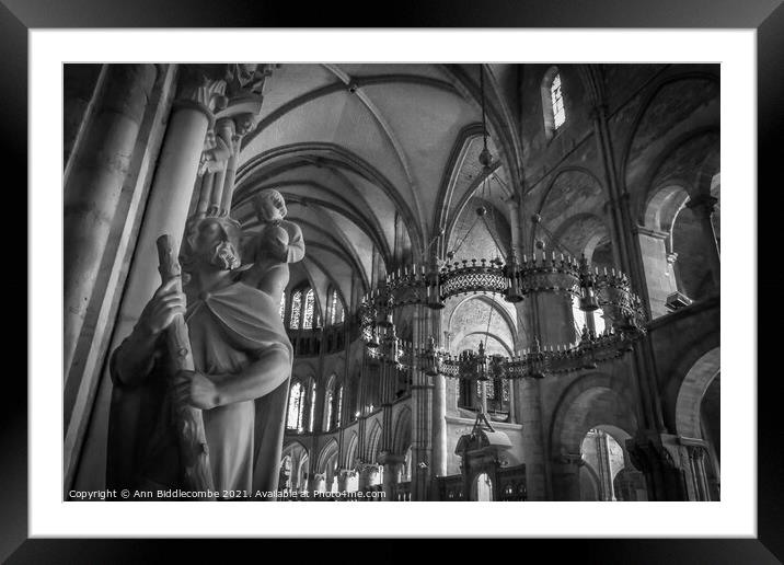 The Crown in Saint-Remi Basilica in Reims France in Monochrom Framed Mounted Print by Ann Biddlecombe