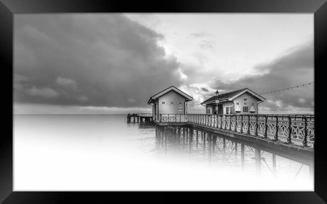 Misty waters at penarth pier Framed Print by paul holt