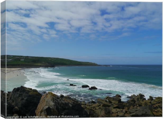 St Ives Beach Cornwall Canvas Print by Les Schofield