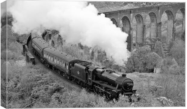 Jacobite steam train glenfinnan viaduct Canvas Print by stuart bingham