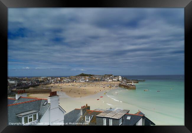 St Ives View Cornwall Framed Print by Les Schofield