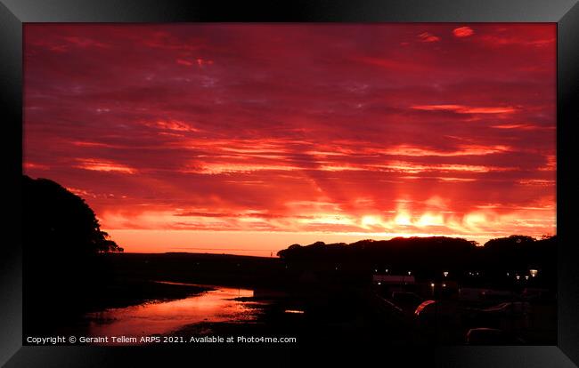 Sunset over river Wick, Wick, Caithness, Scotland Framed Print by Geraint Tellem ARPS