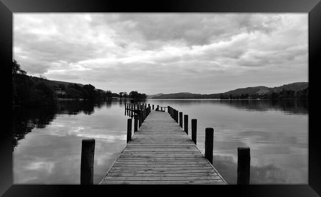 Coniston water jetty Framed Print by stuart bingham