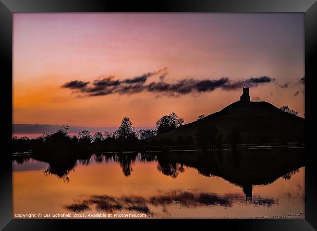 Sunset Burrowbridge Somerset Framed Print by Les Schofield